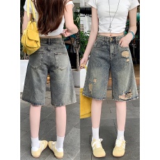 批发实拍大码破洞五分牛仔裤女<b class='q'>夏</b>季胖mm宽松梨型身中裤怀旧5分短裤子