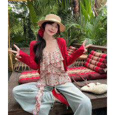 批发<b class='q'>实拍</b> 莓果奶冻 碎花吊带小众外穿无袖上衣+红色开衫套装潮