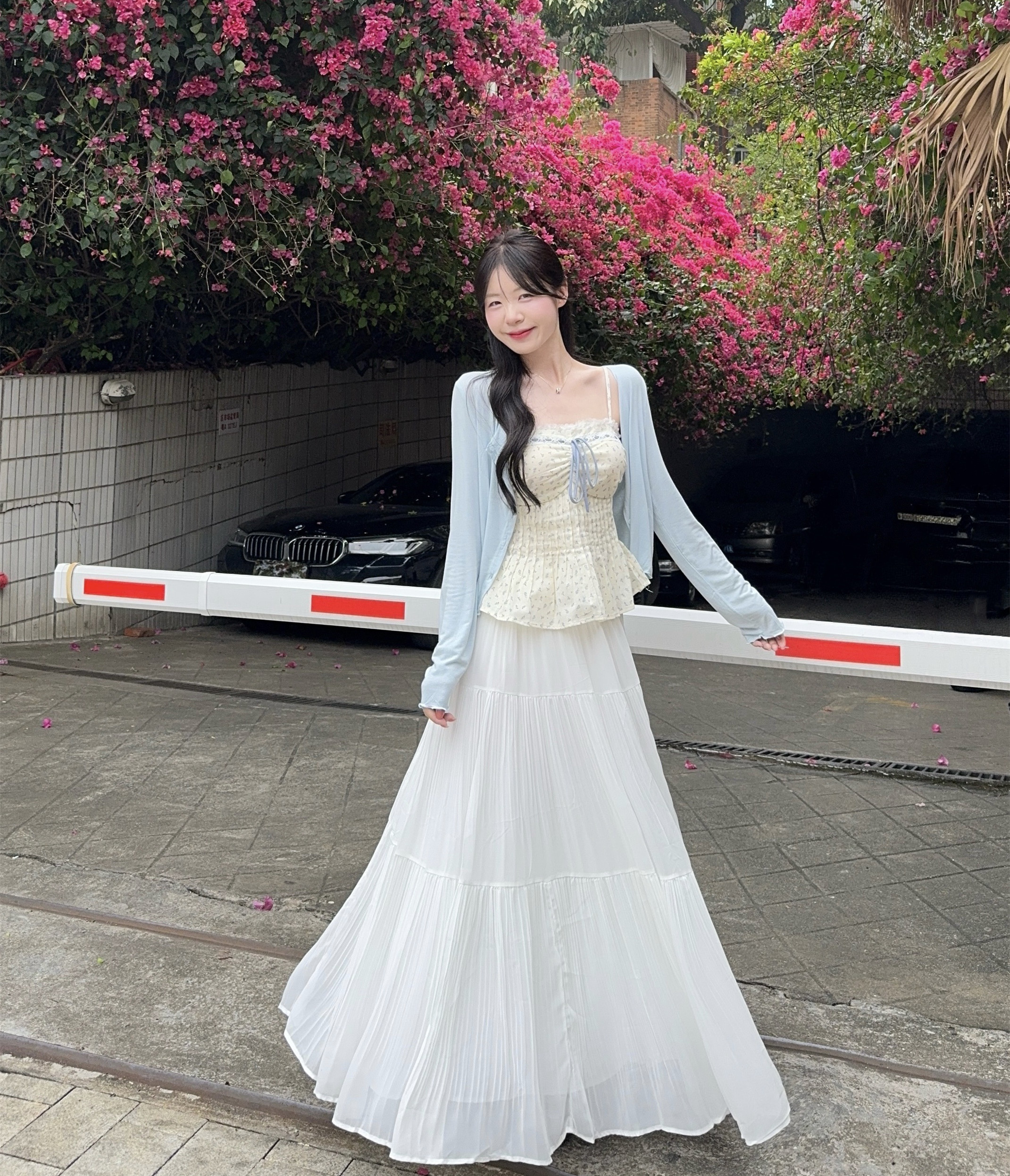 실사 빅 사이즈 꽃무늬 레이스 측면 스트랩 표지 배 슬립 맨위 오픈 가디건 쉬폰 플리츠 스커트 하나 세트 착용 가져 가라.