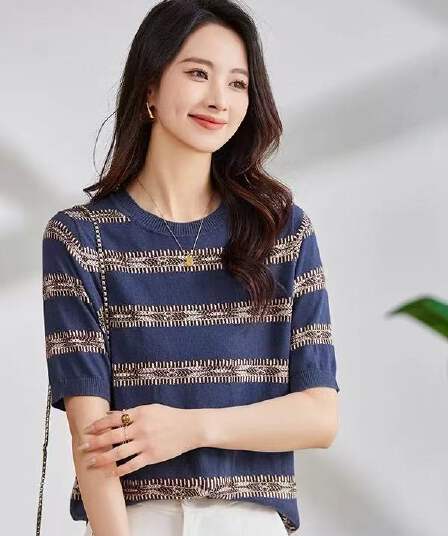 새로운 패션 뽕나무 누에 실크 2026 여름 실크 스트라이프 라운드 넥 티셔츠 외국 가스 여성 통기성 반팔 맨위