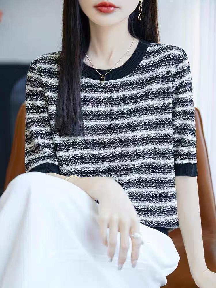 2025 여름 새로운 연령 감소 배색 스트라이프 라운드 넥 얼음 실크 니트 스웨터 반팔 티셔츠 여성 외국 가스 다용도 맨위