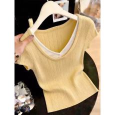 批发假两件撞色拼接针织T恤女2026<b class='q'>夏</b>季新款独特别致气质减龄漂亮小衫