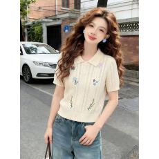 批发杏色polo领花朵刺绣麻花短袖T恤女2026<b class='q'>夏</b>季温柔风绝美氛围感上衣