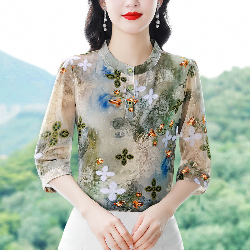 2025 여름 새로운 품격 우아함 패션 연령 감소 루즈핏 슬림해 보이는 얇고 가벼운 통기성 중간 소매 여성 의류 맨위