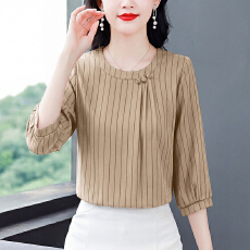 批发妈妈条纹衬衫女装<b class='q'>中袖</b>t恤春夏季新款宽松真丝<b class='q'>雪纺上衣</b>七分袖小衫