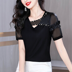 批发年轻妈妈不规则镂空钉珠<b class='q'>短袖</b>T恤夏季新款洋气小衫中老年气质上衣