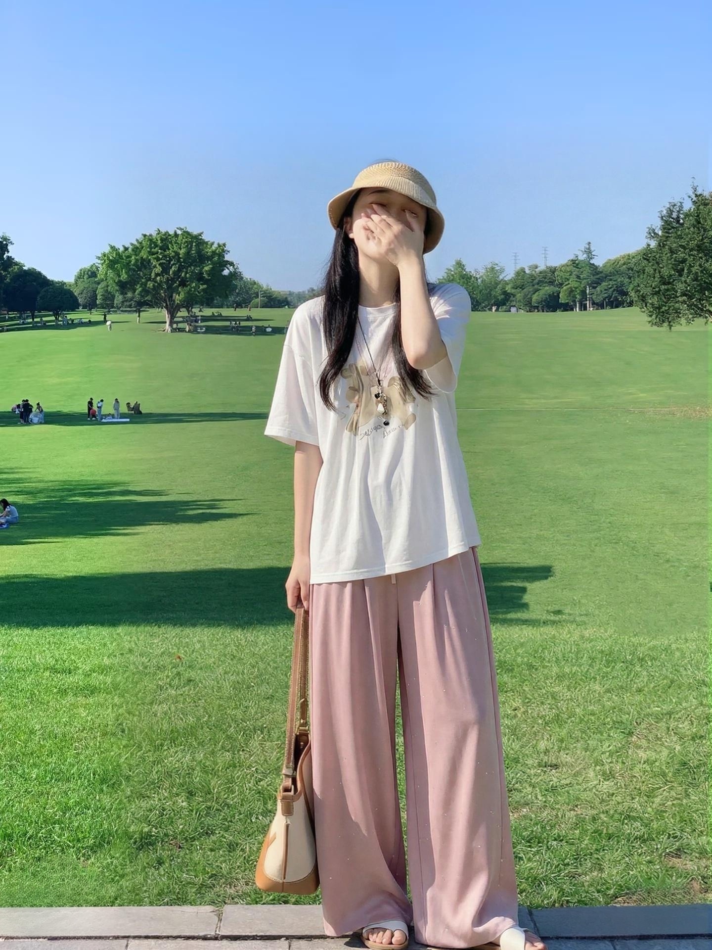 여름 켜기 새로운 느긋한 바람 슬림해 보이는 루즈핏 프린트 티셔츠 여성 도루 센스 다용도 품격 캐주얼 와이드 레그 팬츠 세트
