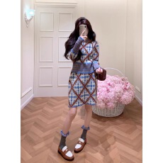 批发韩系一整套深冬穿搭毛衣短裙女冬季小个子针织衫格纹半裙两件套装