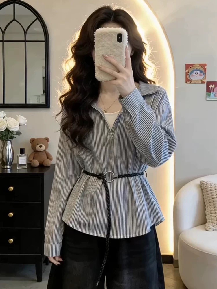 페이크 레이어드 배색 polo 여성 셔츠 이른 봄 새로운 디자인 센스 작은 대중 부드러운 베르사이유 슬림해 보이는 스트라이프 맨위