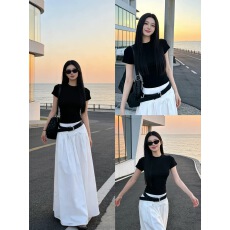 批发美式复古拼接黑色短袖t恤<b class='q'>女</b>夏季修身显瘦设计感百搭慵懒休闲上衣