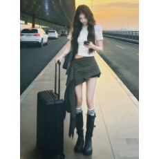 批发2026新款<b class='q'>白色</b>短袖T恤格子半身连衣裙女夏季气质穿搭一整套装短裙