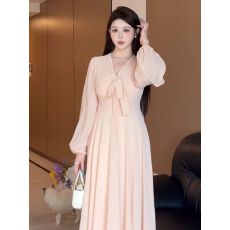 批发胖妹妹2026年秋季新款<b class='q'>连衣裙</b><b class='q'>大码</b>法式粉色温柔V领蝴蝶结系带长袖