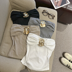 批发实拍 纯欲性感辣妹金属扣抹胸背心女秋冬内搭带胸垫裹胸白色上衣