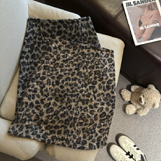 批发实拍冬季新款韩系ins<b class='q'>复古</b>慵懒甜酷风时髦仿羊羔毛高腰A字中裙女