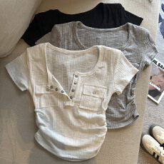 批发实拍 韩版简约口袋圆领纽扣设计感修身显瘦百搭褶皱收腰休闲T恤女