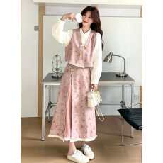 批发新中式国风粉色蝴蝶印花马甲套装裙女2026春新款衬衫半身裙三件套