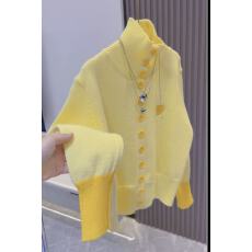 批发糖果色爱心刺绣撞色加厚开衫毛衣外套<b class='q'>打底</b>