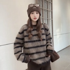 批发2025年秋冬新款复古洋气清冷感慵懒风宽松软糯撞色<b class='q'>条纹</b>毛衣女