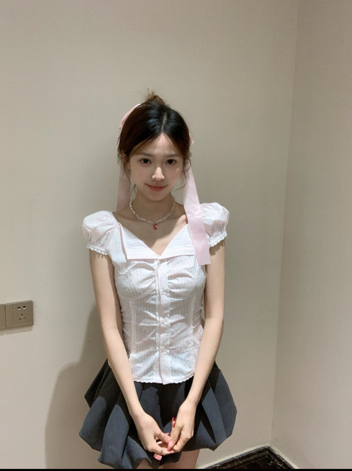 레이스 레이스 체크무늬 반팔 셔츠 여름 새로운 슈퍼 잘 생긴 허리 수축 슬림해 보이는 거품 소매 셔츠 여성