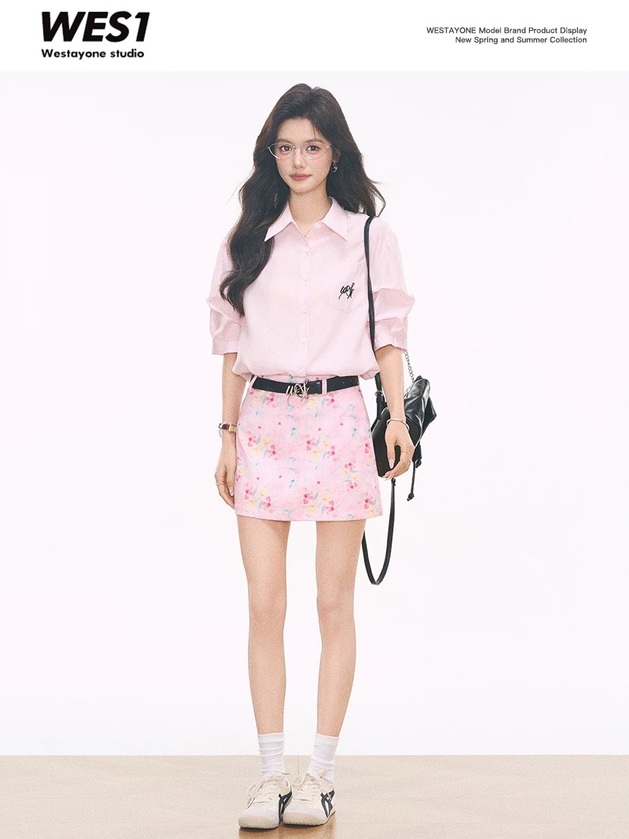 4.3 신제품 westayone 핑크색 여성 셔츠 작은 키 셔츠 고급 센스 유화 프린트 미니 스커트