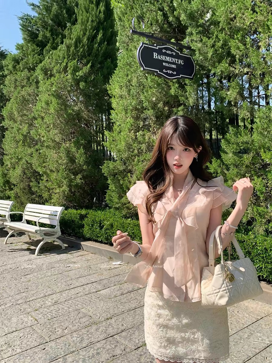달콤한 수선화 꽃 리플 천 골드 프랑스식 레트로 프릴 품격 시폰 셔츠 여성 여름 나비 매듭 반팔 맨위