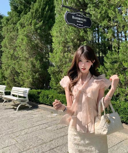 달콤한 수선화 꽃 리플 천 골드 프랑스식 레트로 프릴 품격 시폰 셔츠 여성 여름 나비 매듭 반팔 맨위