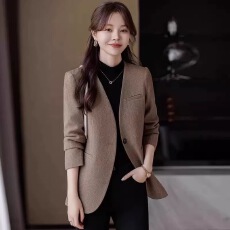 批发2025新款高级感小个子大码休闲<b class='q'>女士</b>显瘦<b class='q'>西服</b>