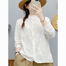 2026秋季文艺清新重工刺绣木耳花边立领彩扣纯棉白衬衫女长袖显瘦