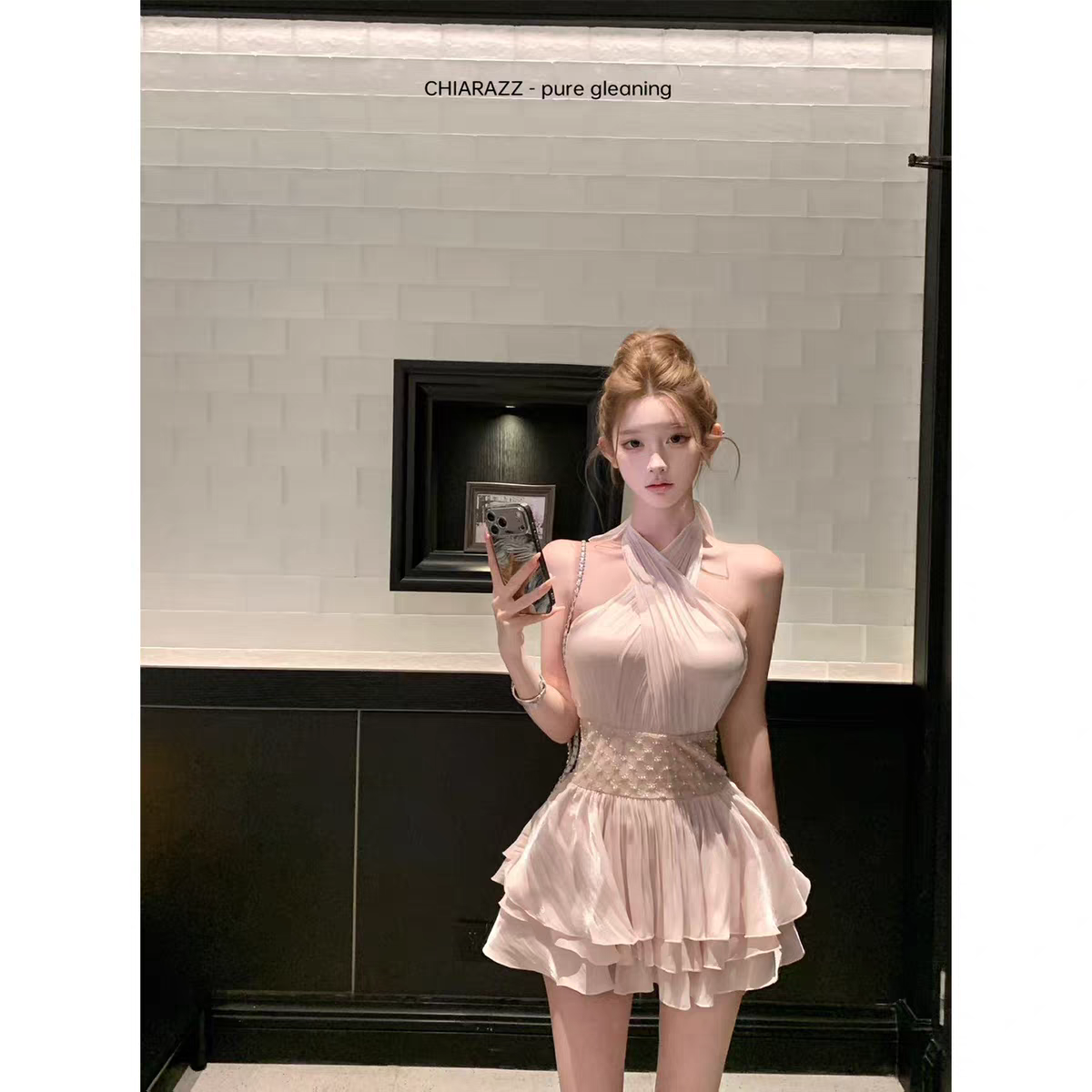 26ss 깨진 훈련 은하계 다양한 착용 법 허리 훈련 사슬 샴페인 분말 행침 목 드레스
