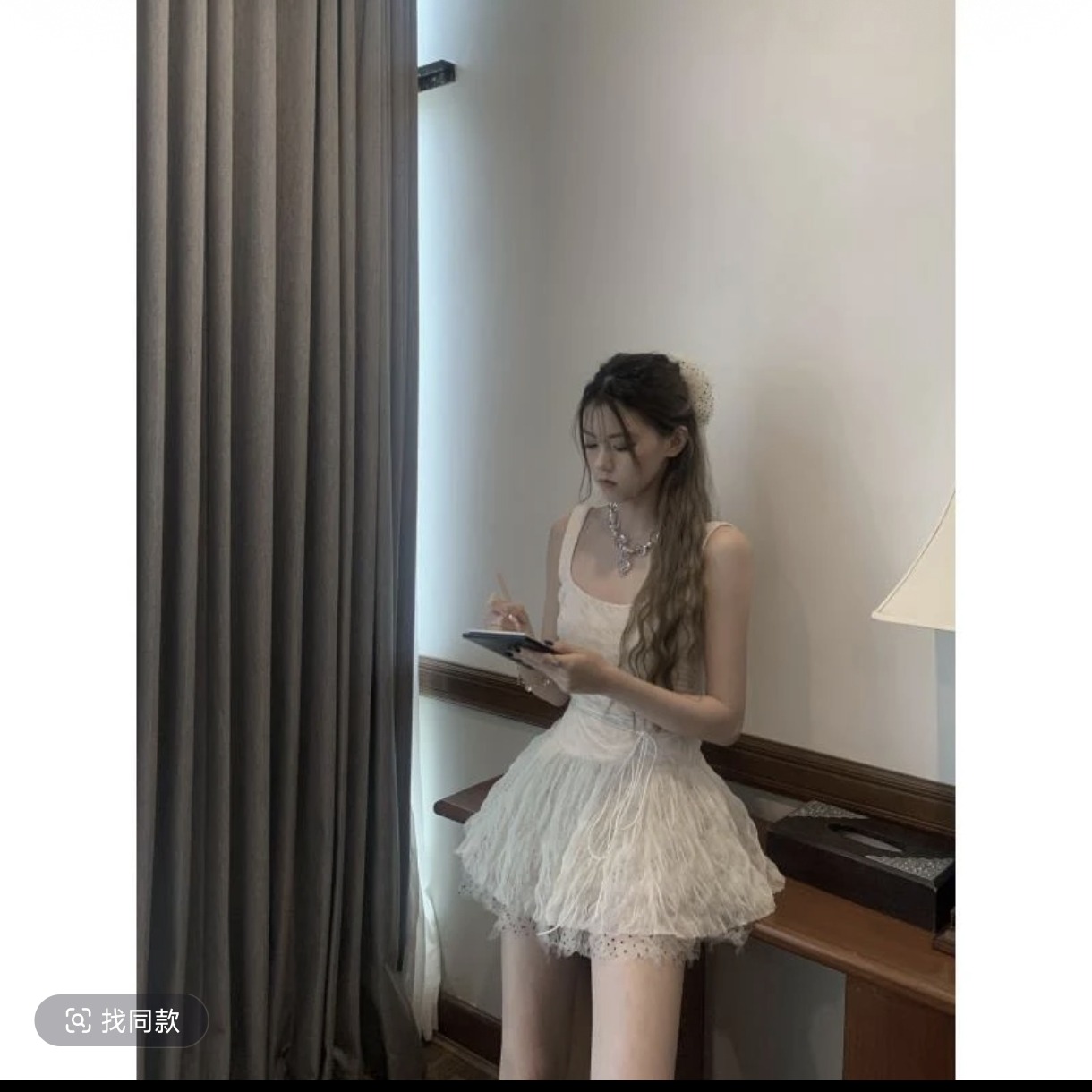 ishui- 구름 밀가루 떡 스트라이프 주름 질감 여름 빛 럭셔리 섹시함 스트랩 민소매 프랑스식 드레스