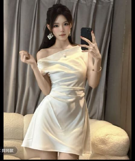 달빛 공단 언어 프랑스식 분위기 센스 비스듬한 어깨 세 착용 에디션 흔들다 칼라 새틴 허리 수축 인어 꼬리 스커트 품격 섹시함