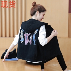 批发实拍2026春季<b class='q'>街头</b>宽松型韩版常规休闲马甲印花连帽宽松牛仔上衣女