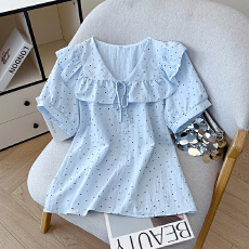 批发时尚设计感浅蓝波点短袖小衫女2026夏季新款通勤显瘦百搭上衣