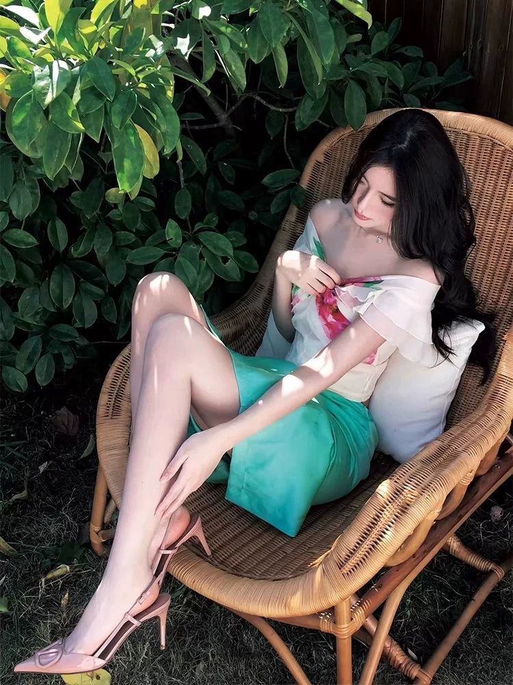 순수한 욕망 우아함 비틀림 V넥 오프숄더 맨위 여성 여름 품격 로얄 자매 하이웨이스트 한 마디 반신 치마 세트