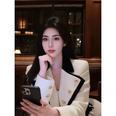 批发今年流行白色西装外套女2025秋季气质名媛独特超好看短款<b class='q'>职业</b>上衣