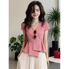批发小众粉色V领短袖T恤女通勤风收腰显瘦荷叶边气质<b class='q'>上衣</b>超好看2026年