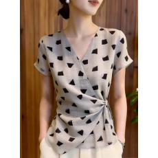批发2026年夏季新款法式波点V领短袖上衣女<b class='q'>休闲</b>收腰绑带气质小众时尚