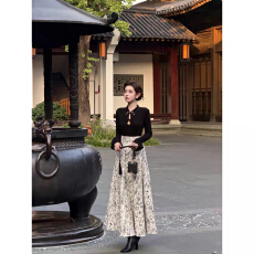 批发亭禾水墨花枝·双生花“棉”立领针织显瘦/大摆半裙