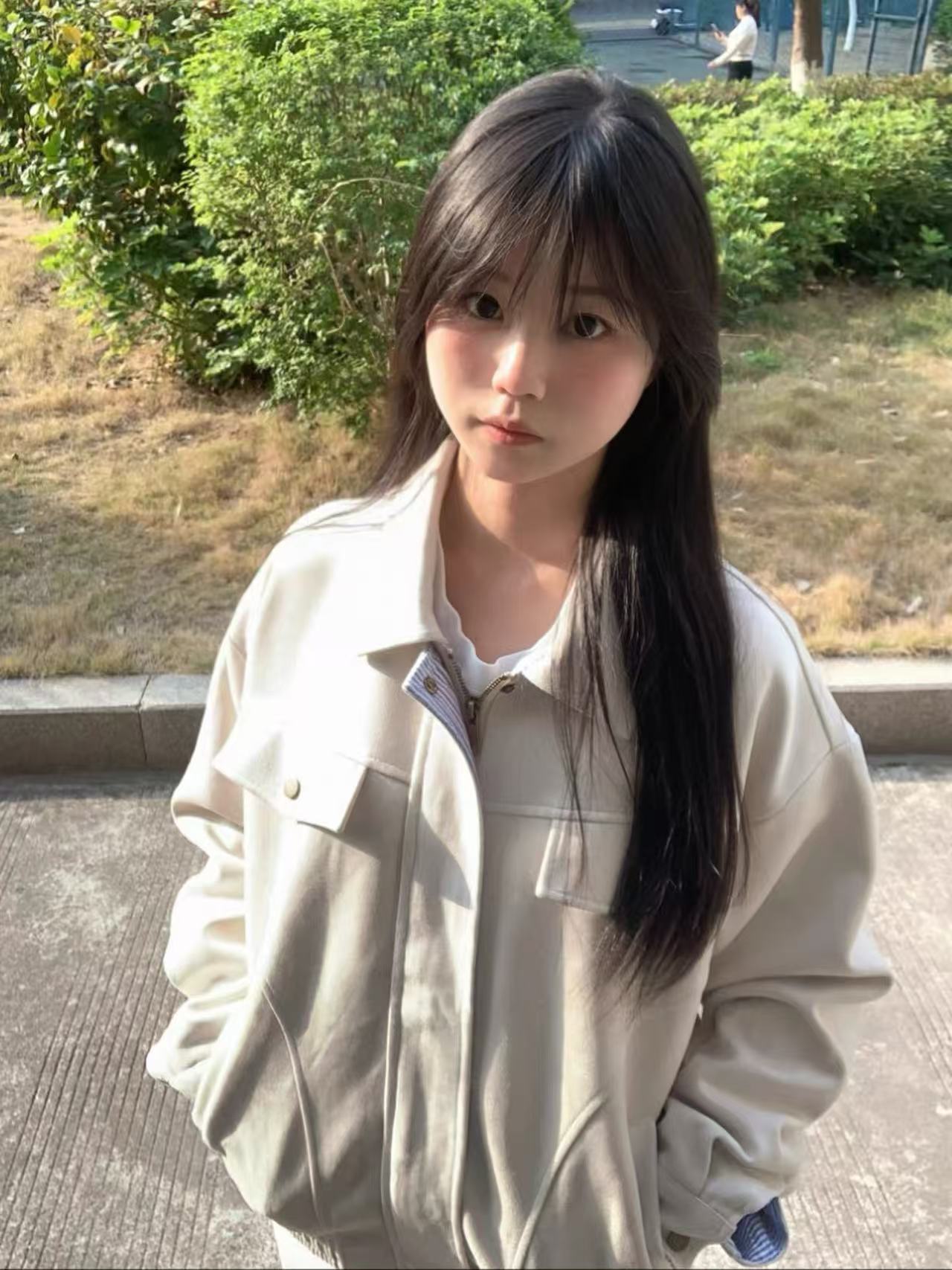 스웨이드 원단 봄 여성 코트 2026 새로운 아메리칸 레트로 루즈핏 슬림해 보이는 쇼트 스타일 열린 봄 워크웨어 재킷 켜기