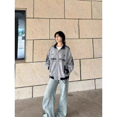 批发美式潮牌三条杠拉链立领卫衣女<b class='q'>春</b>秋薄款设计感小众开衫棒球服外套