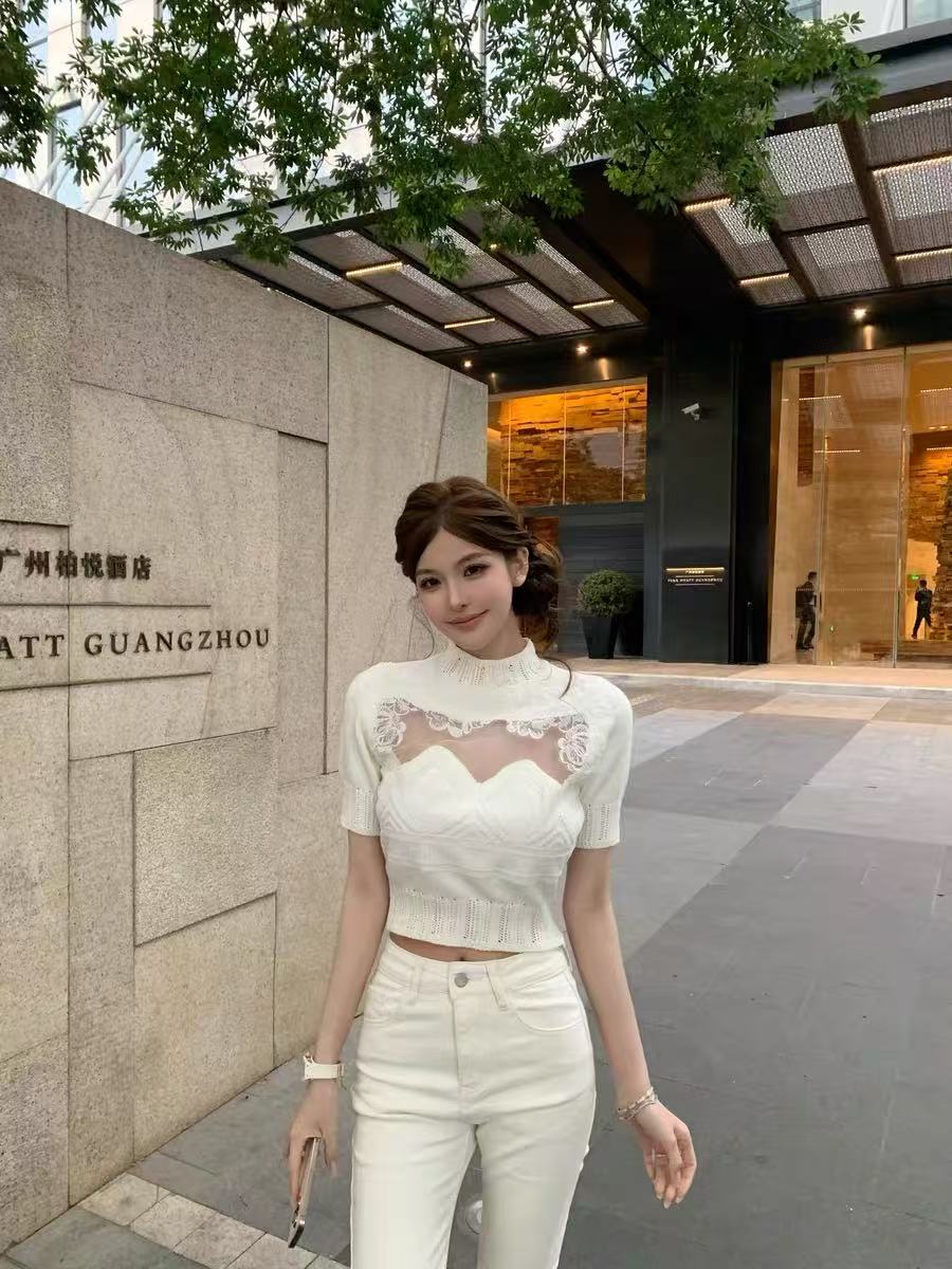 fay 레이스 구름 어깨 하얀 달빛 시스루 심장 기계 레이스 자수 긍정적 인 어깨 반팔 니트 스웨터 맨위