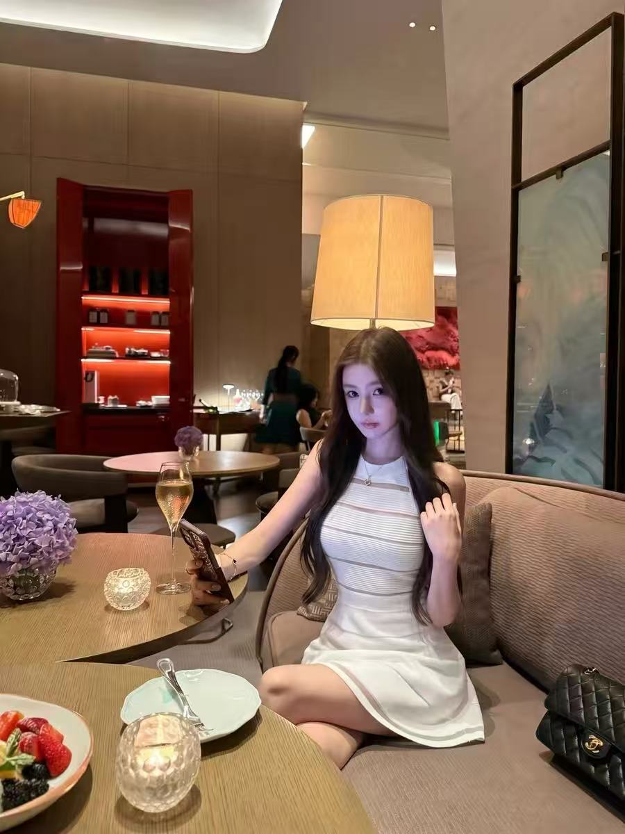 okmashop 장 원 영어 같은 단락 민소매 여성 드레스 여름 고급 센스 품격 홀로우 아웃 허리 수축 치마