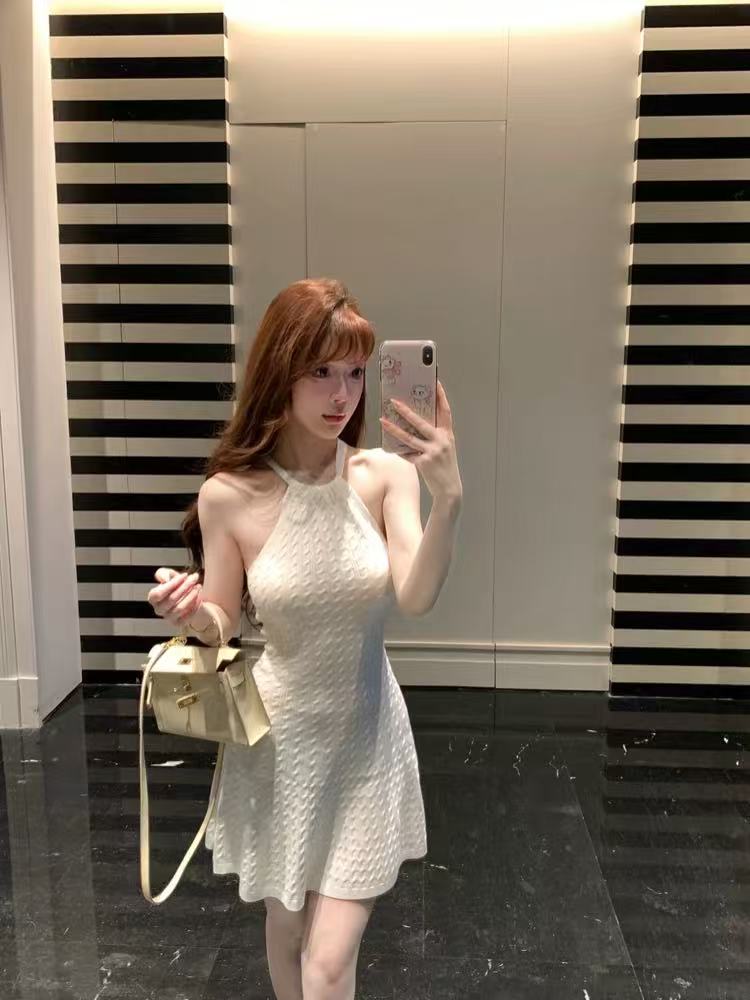 m900 행침 목 드레스 2026 여름 새로운 순수한 욕망 바람 몸매 가꾸기 슬림해 보이는 A라인 스커트 품격 작은 키 미니 스커트