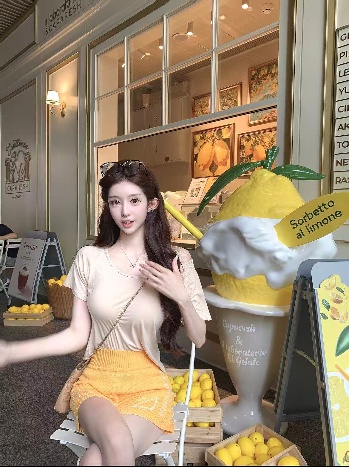 고유 한 아름다운 작은 세트 여성 품격 명문 여성 캐주얼 휴가 차가운 센스 루즈핏 반팔 티셔츠 반바지 투피스 세트