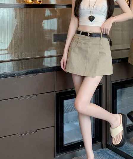 실사 2026 여름 새로운 반신 스커트 패션 몸매 가꾸기 미니멀리즘 바지 A라인 스커트