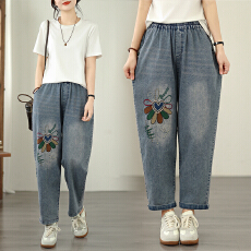 批发实拍 新款<b class='q'>大码</b>宽松休闲时尚文艺百搭绣花哈伦老爹牛仔裤