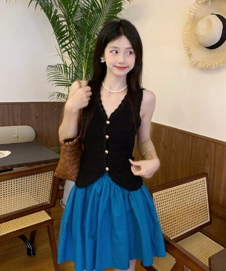 실사 정가 여름 새로운 V넥 디자인 센스 니트 스웨터 조끼 하이웨이스트 슬림해 보이는 한 마디 반신 미니 스커트