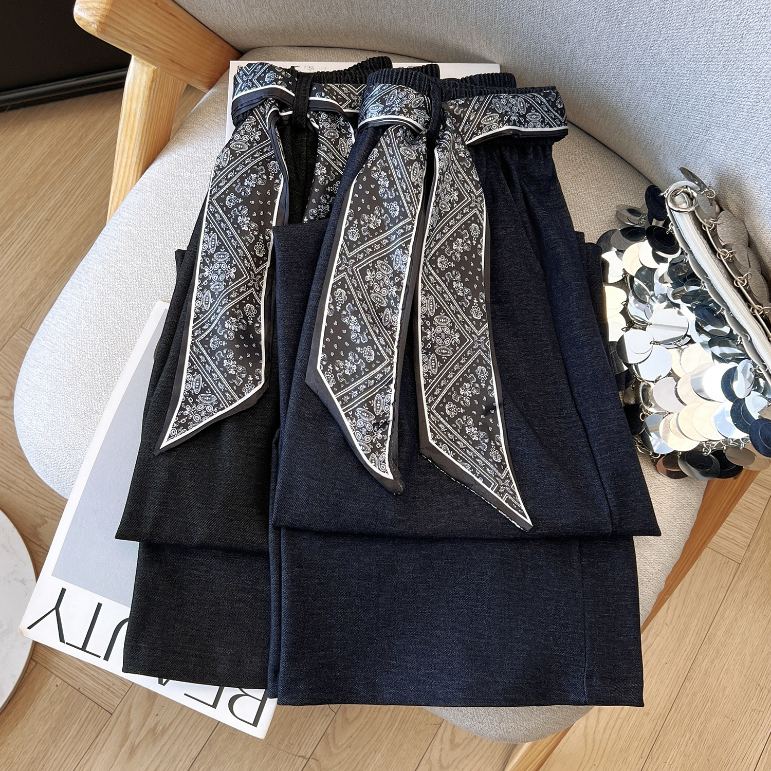 레트로 스카프 벨트 와이드 레깅스 바지 2026 봄 루즈핏 슬림해 보이는 다용도 스트레이트 팬츠 느긋한 도루 센스 캐주얼 바지