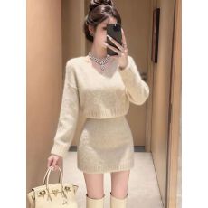 批发高级感小香风V领针织套装女秋冬小个子慵懒气质毛衣包臀裙两件套