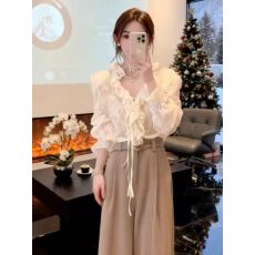 批发轻奢气质v领喇叭袖米白色衬衫上衣2026春季新款法式小衫衬衣女装